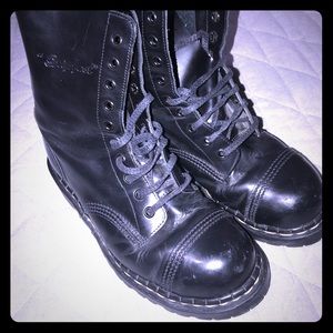 Gripfast 10 Hole boots -  Sold